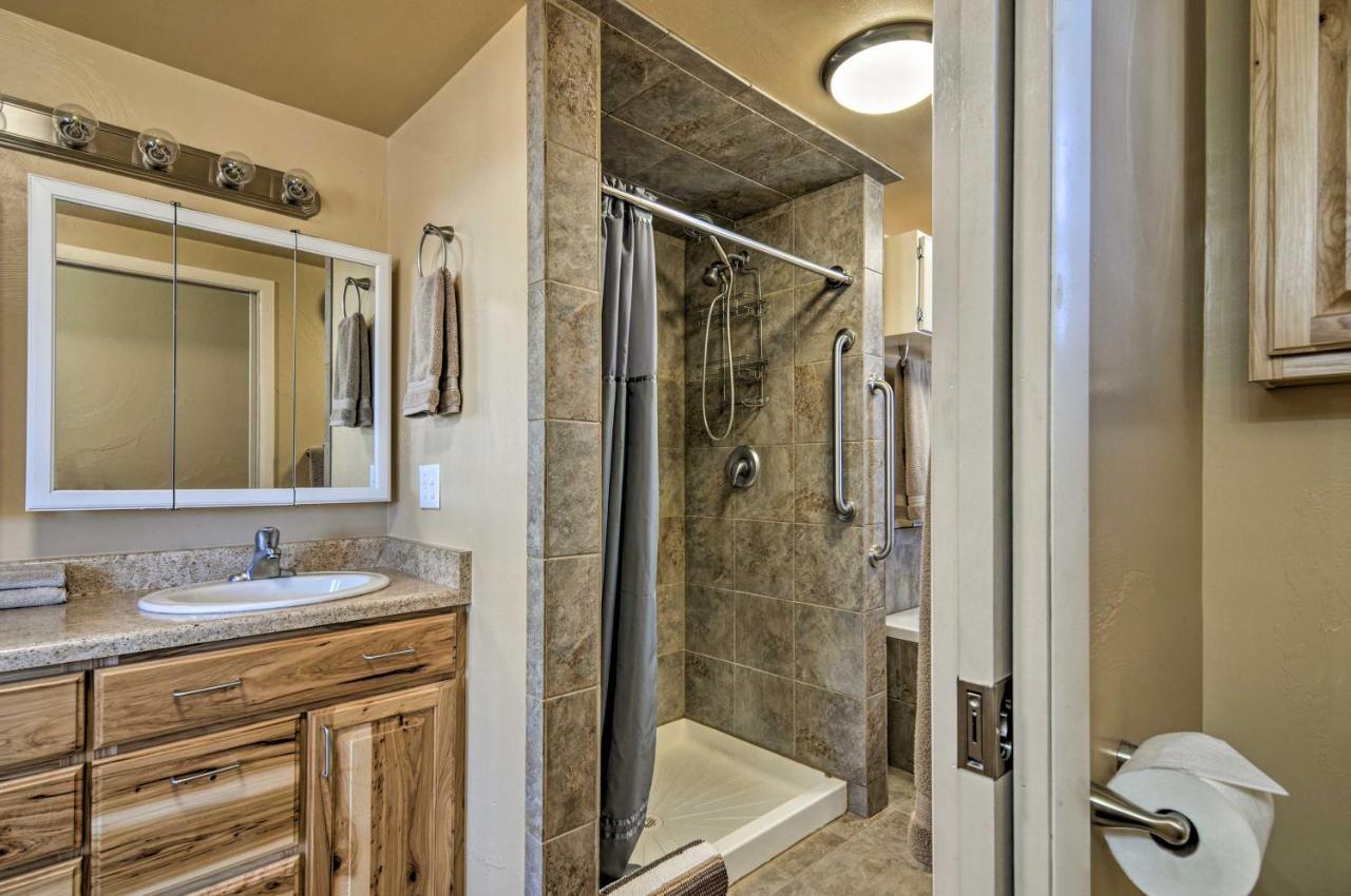 Cozy Home With Canyon Views 2 Mi To Grand Staircase Henrieville Exterior foto