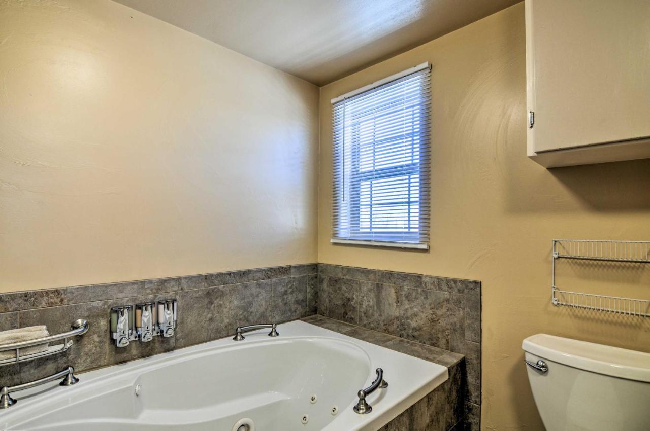 Cozy Home With Canyon Views 2 Mi To Grand Staircase Henrieville Exterior foto
