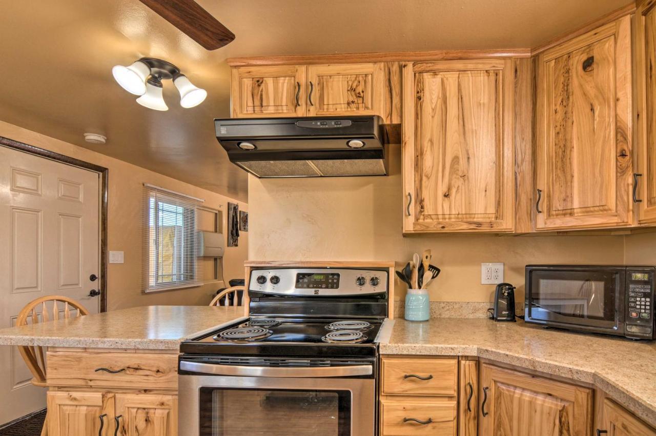 Cozy Home With Canyon Views 2 Mi To Grand Staircase Henrieville Exterior foto