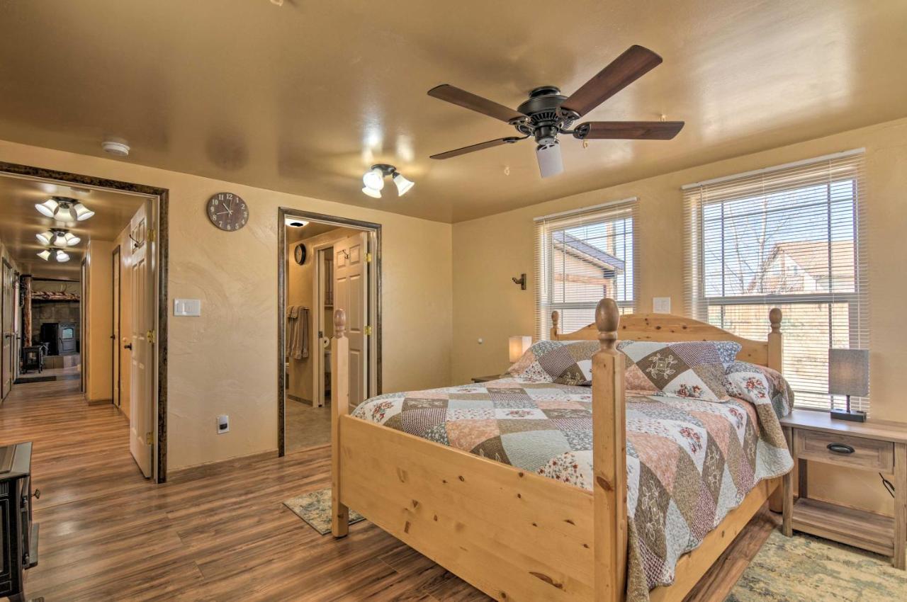 Cozy Home With Canyon Views 2 Mi To Grand Staircase Henrieville Exterior foto